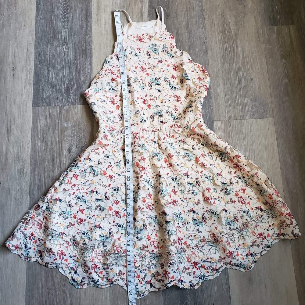 Tularosa Cyrus Dress - Picture 14 of 16